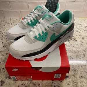 Nike AirMax 90 Spring Green men’s  11.5